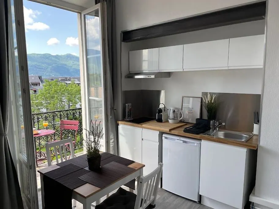 Studio Cosy, Hyper Centre D'Aix, Vue Montagnes, Proche Thermes Aix-les-Bains