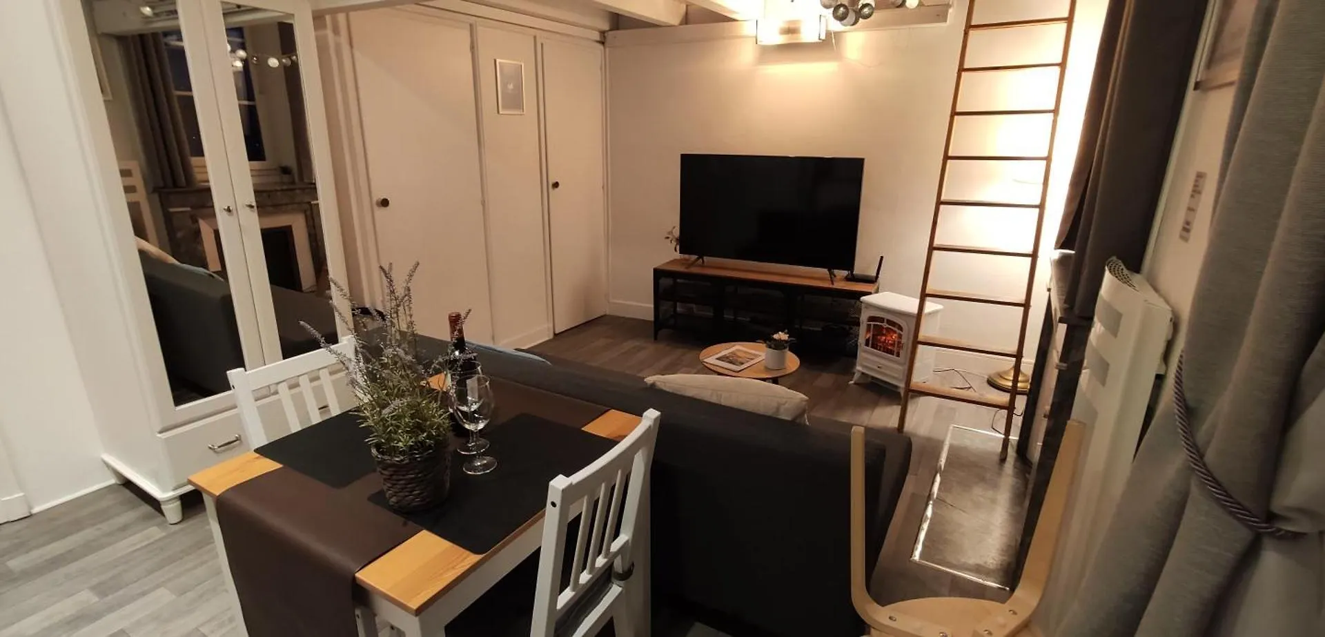 Studio Cosy, Hyper Centre D'Aix, Vue Montagnes, Proche Thermes Aix-les-Bains 0*,